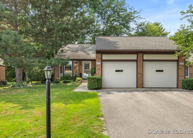 Property at 2255 Radcliff Cir SE #72, Grand Rapids, MI 49546, 2 beds, 2 baths