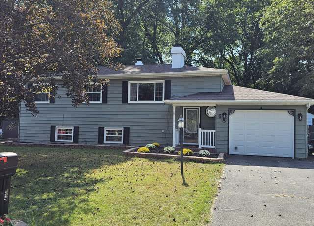 Property at 68 Hickory Nut Ln, Springfield, MI 49037, 3 beds, 2 baths