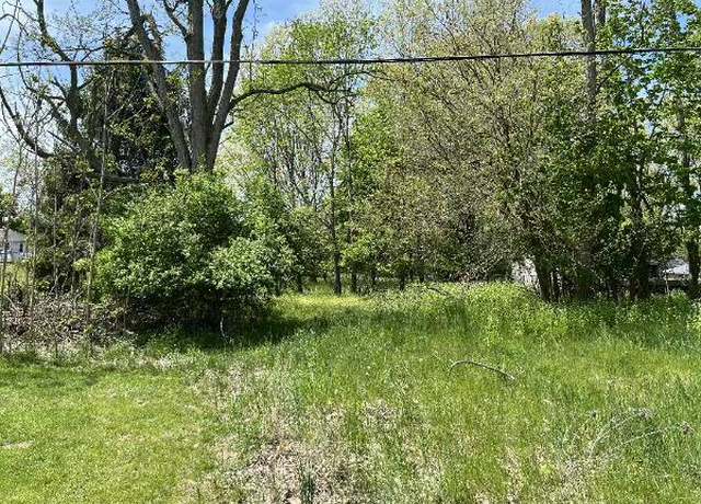 Property at 2753 Dean Lake Ave NE, Grand Rapids, MI 49505