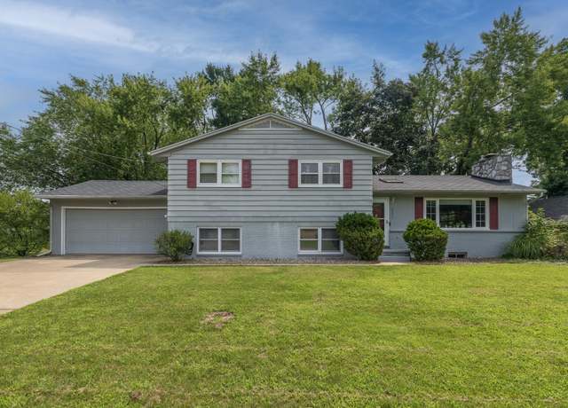 Property at 5231 Old Colony Rd, Portage, MI 49024, 4 beds, 2.5 baths