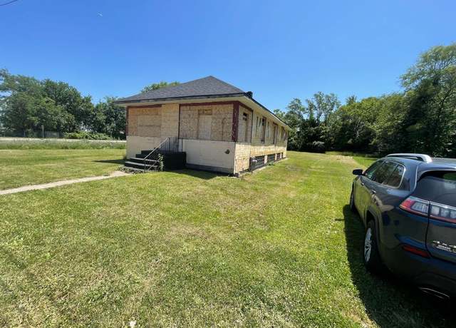 Property at 992 Highland Ave, Benton Harbor, MI 49022