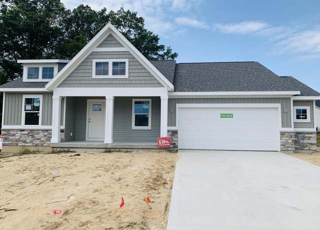 Property at 7115 Pinehurst Dr NE, Rockford, MI 49341, 3 beds, 2 baths