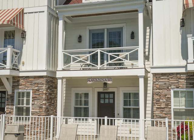 Property at 2057 Lake St Unit 6D, Holland, MI 49424, 2 beds, 2.5 baths