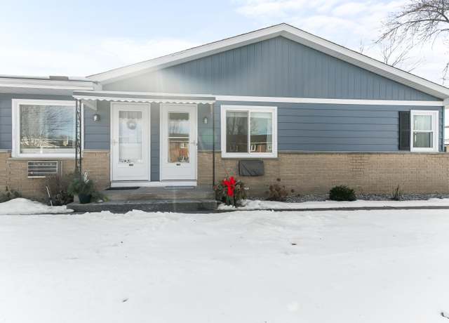 Property at 706 Andover St SE, Kentwood, MI 49548, 2 beds, 1 bath