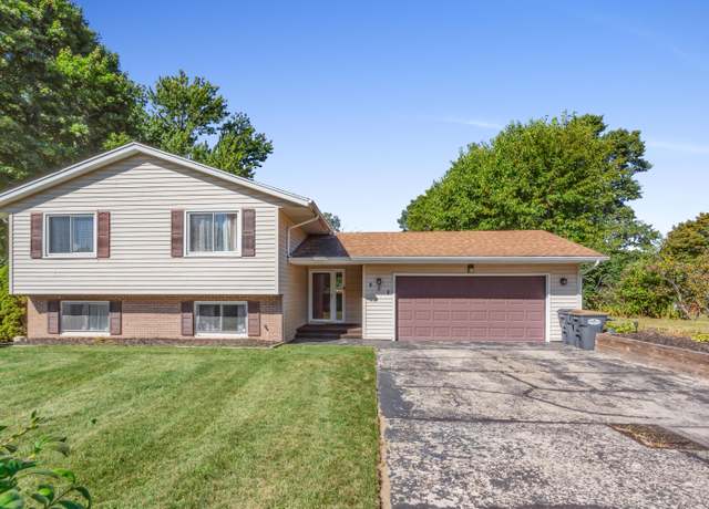 Property at 608 Cherry St, South Haven, MI 49090, 4 beds, 2 baths