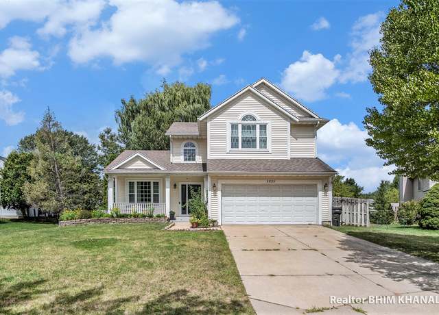 Property at 3535 Newhaven Ct SE, Kentwood, MI 49512, 4 beds, 3.5 baths