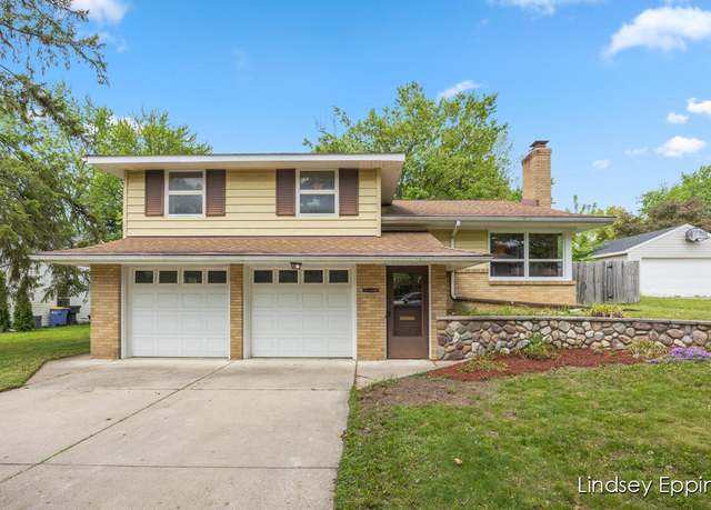 Property at 2233 Cambridge Dr SE, Grand Rapids, MI 49506, 3 beds, 1.5 baths