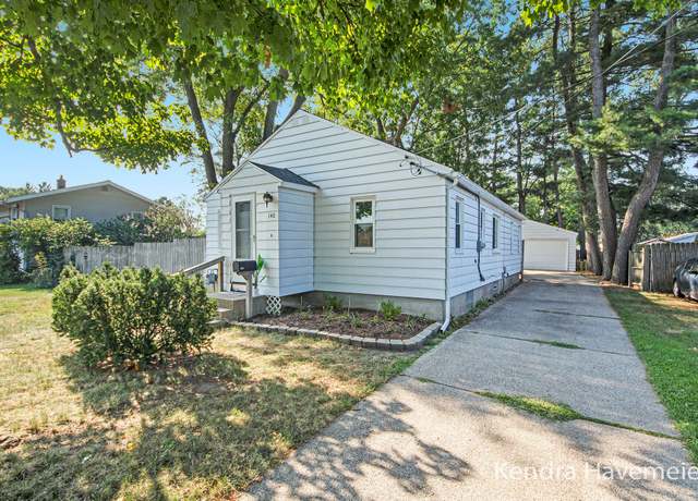 Property at 140 43rd St SW, Grand Rapids, MI 49548, 3 beds, 1 bath