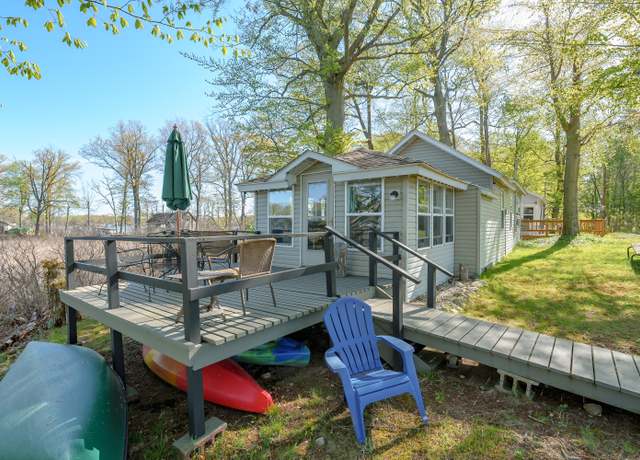 Property at 10982 Beech Is, Plainwell, MI 49080, 1 bed, 1 bath