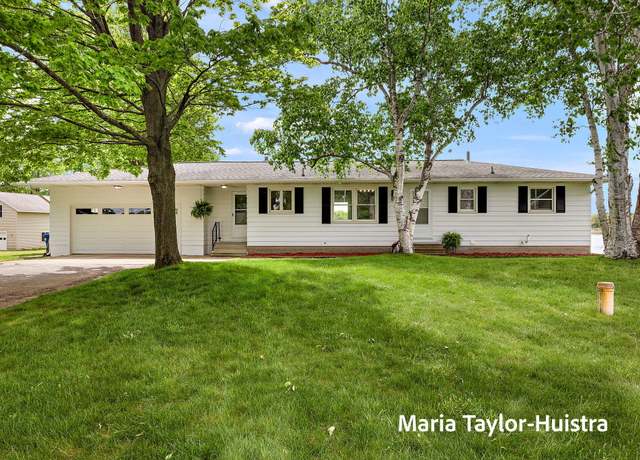 Property at 16040 Robrick Ave, Grand Haven, MI 49417, 4 beds, 2 baths