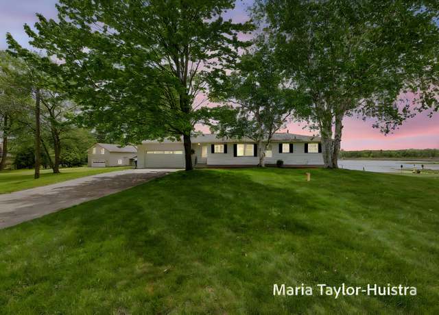 Property at 16040 Robrick Ave, Grand Haven, MI 49417, 4 beds, 2 baths