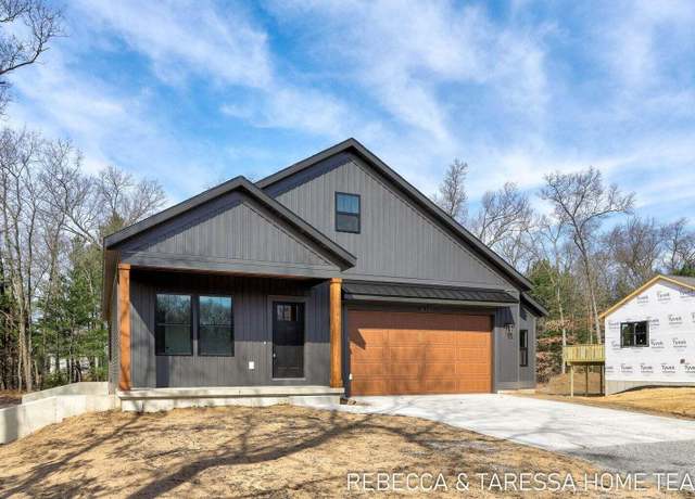 Property at 6001 Savannah Way #36, Muskegon, MI 49442, 3 beds, 2 baths