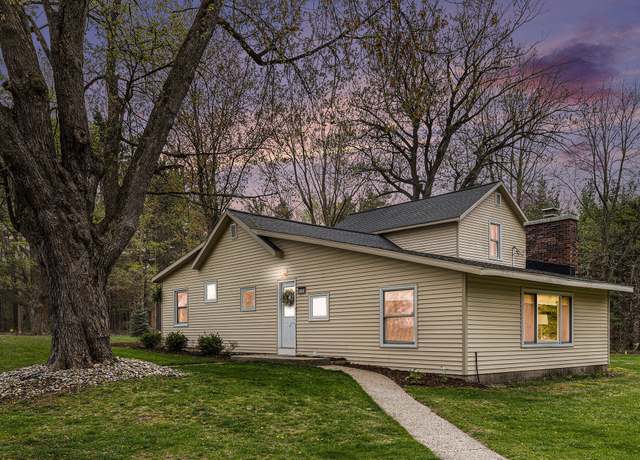 Property at 6004 76th Ave, Zeeland, MI 49464, 3 beds, 2 baths