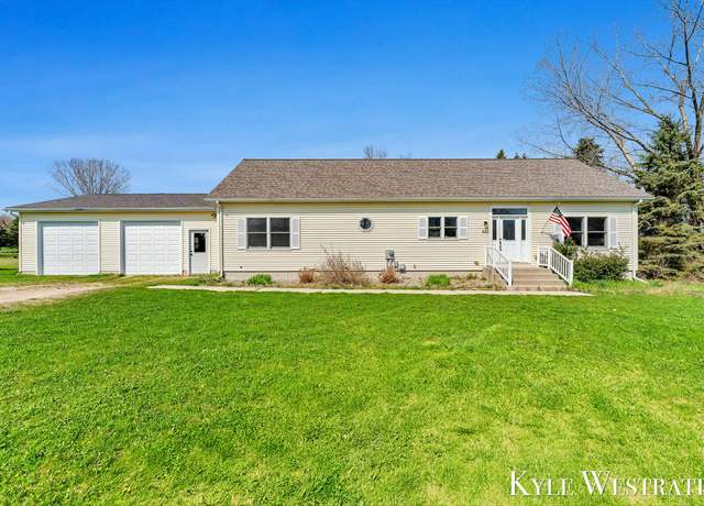 Property at 841 N Weaver Ave, Fremont, MI 49412, 3 beds, 2 baths