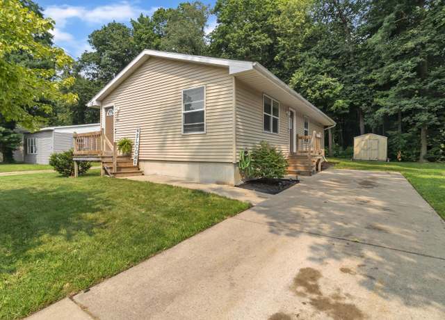 Property at 2606 Kate St, Holt, MI 48842, 5 beds, 1 bath