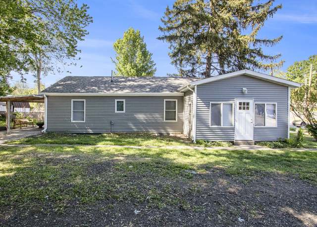 Property at 405 N Red Bud Trl, Buchanan, MI 49107, 2 beds, 1 bath