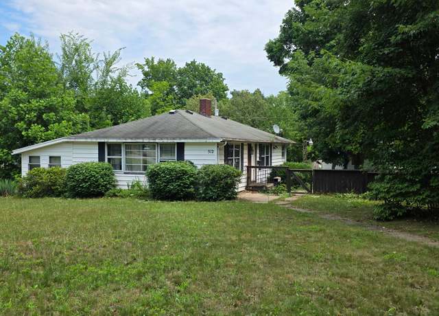 Property at 512 Green St, Dowagiac, MI 49047, 3 beds, 2 baths