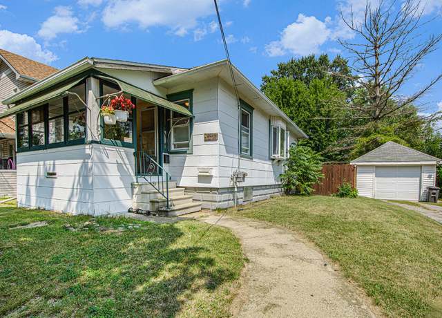 Property at 339 N Dwight St, Jackson, MI 49202, 2 beds, 1 bath