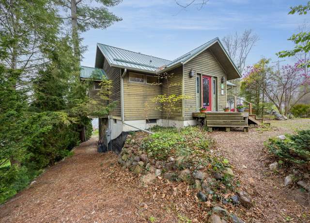 Property at 19681 Park Rd, Big Rapids, MI 49307, 2 beds, 2 baths