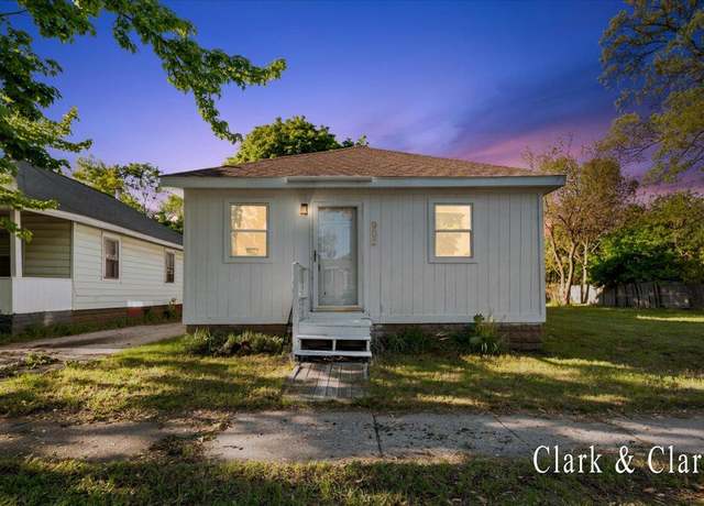 Property at 902 Turner Ave, Muskegon, MI 49442, 2 beds, 1 bath
