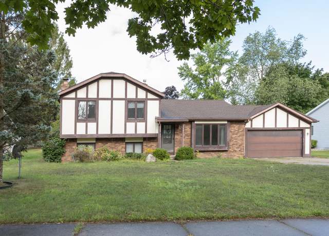 Property at 708 Novak Ln, Big Rapids, MI 49307, 3 beds, 2.5 baths