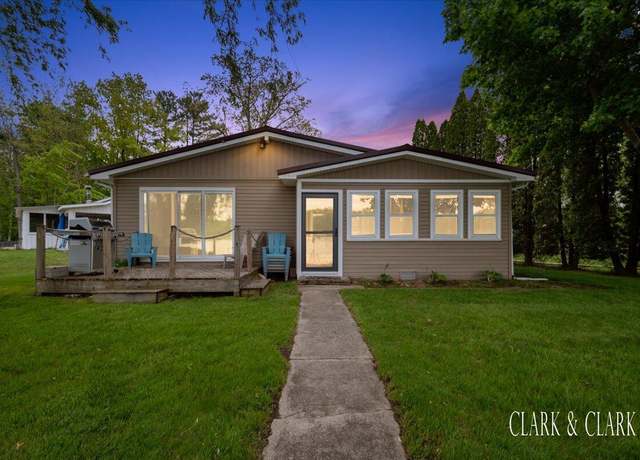 Property at 3272 Rau Dr NE, Sand Lake, MI 49343, 3 beds, 1 bath