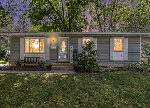 Property at 2330 Lacrosse St SW, Wyoming, MI 49519, 3 beds, 1.5 baths