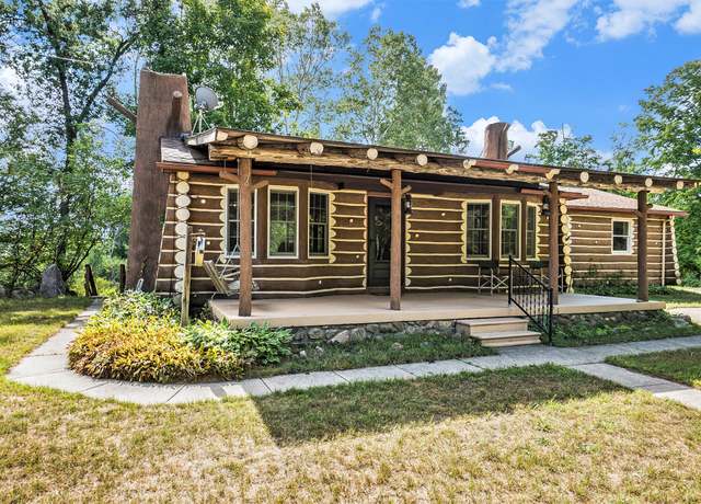Property at 3085 Oak Rd, Barryton, MI 49305, 3 beds, 1.5 baths
