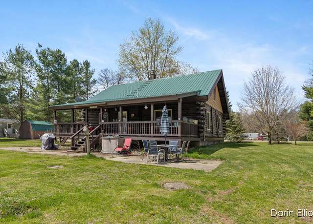 Property at 5359 Huck Dr, Sheridan, MI 48884, 4 beds, 2 baths