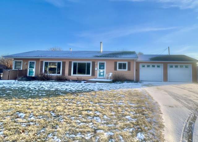 Property at 1505 Shrewsbury Ave, Adrian, MI 49221, 4 beds, 1.5 baths