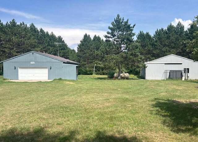 Property at 21900 50th Ave, Barryton, MI 49305, 1 bed, 1.5 baths