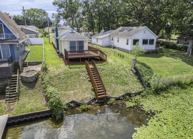 Property at 3007 Round Lake Dr, Michigan Center, MI 49254, 1 bed, 1 bath