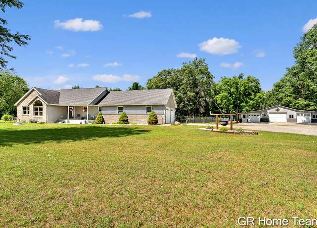 Property at 9845 N Amy School Rd, Howard City, MI 49329, 3 beds, 2.5 baths