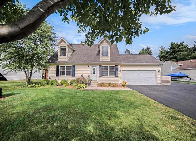Property at 4446 Spinnaker Ln, Pleasant Lake, MI 49272, 3 beds, 2 baths