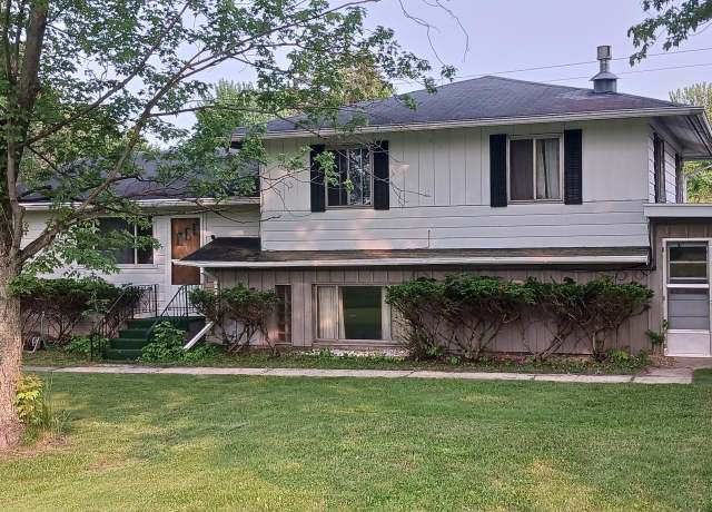 Property at 4376 E Snow Rd, Berrien Springs, MI 49103, 3 beds, 1.5 baths