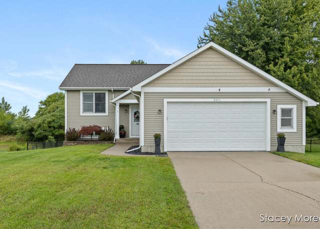 Property at 3471 Lindsey Ln, Zeeland, MI 49464, 3 beds, 2.5 baths