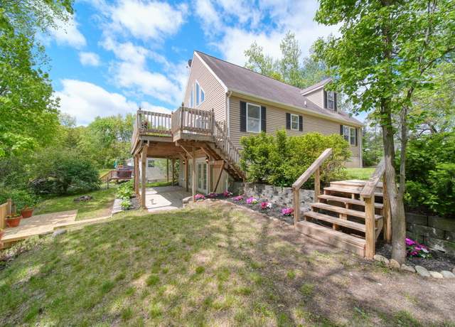 Property at 10771 Woodbrook Dr, Cement City, MI 49233, 3 beds, 3.5 baths