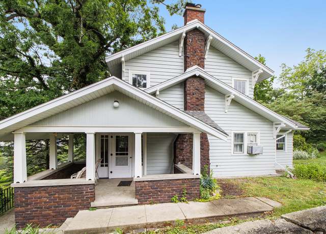 Property at 165 Honey Ln, Battle Creek, MI 49015, 2 beds, 2.5 baths