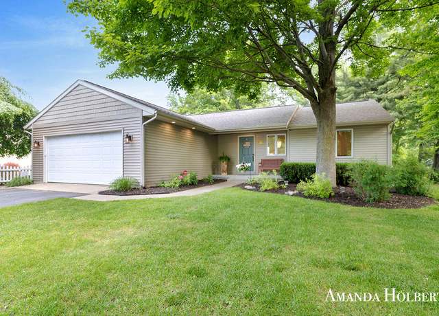 Property at 4305 Wintercress Dr NE, Rockford, MI 49341, 3 beds, 2.5 baths