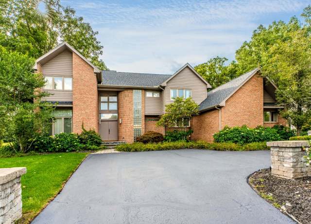 Property at 5780 Swan Lake Ct, West Bloomfield, MI 48322, 4 beds, 5 baths