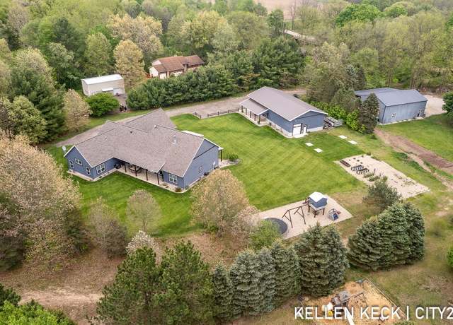 Property at 2263 136th Ave, Dorr, MI 49323, 4 beds, 2.5 baths