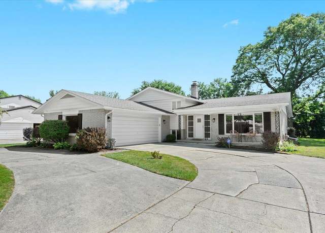 Property at 18661 Middlesex Ave, Lathrup Village, MI 48076, 4 beds, 3.5 baths