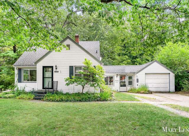 Property at 888 Spring Ave NE, Grand Rapids, MI 49503, 3 beds, 1 bath