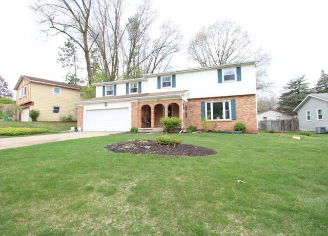Property at 5033 Havana Ave SW, Wyoming, MI 49509, 5 beds, 3.5 baths