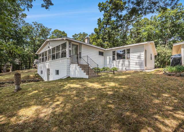 Property at 193 S Emerson Dr, Branch, MI 49402, 3 beds, 2 baths