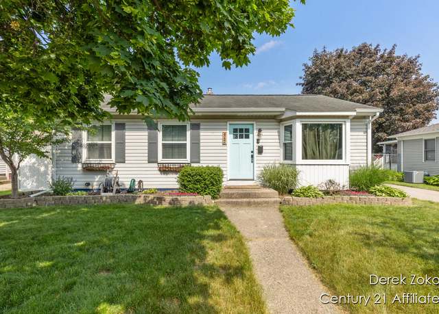 Property at 4246 Flamingo Ave SW, Wyoming, MI 49509, 4 beds, 2 baths