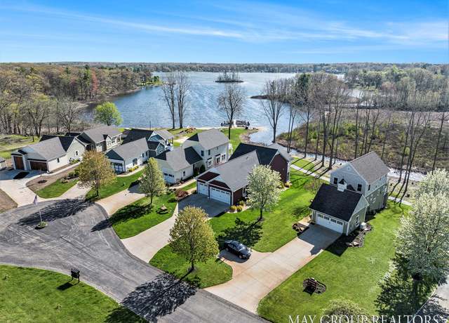 Property at 13460 Cottage View Ct, Gowen, MI 49326, 3 beds, 2.5 baths