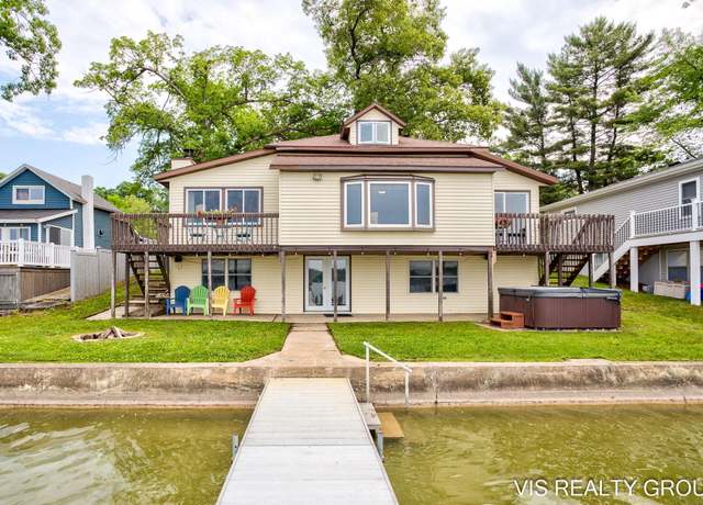 Property at 978 E 88th St, Newaygo, MI 49337, 3 beds, 1.5 baths