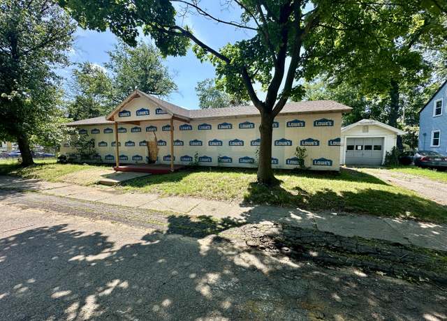 Property at 1820 Elgin St, Kalamazoo, MI 49001, 4 beds, 2 baths