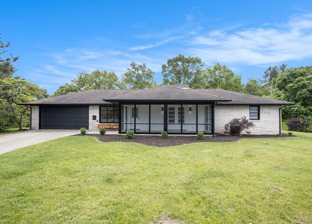 Property at 906 Wilshire Blvd, Kalamazoo, MI 49008, 3 beds, 1.5 baths